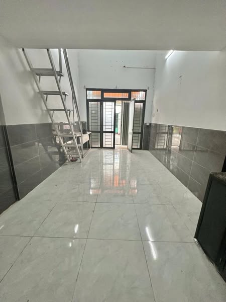 LÔ GÓC 2 MẶT HẺM XE TẢI – NGANG 9M – DÒNG TIỀN 30TR/TH – THÀNH THÁI, Q10